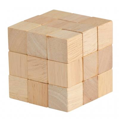 Kleiner Soma-Würfel aus Holz, naturfarben
