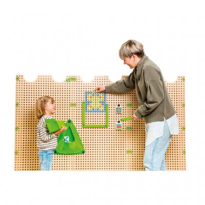 PLUG it Tic-Tac-Toe- und Steckspiel-Set